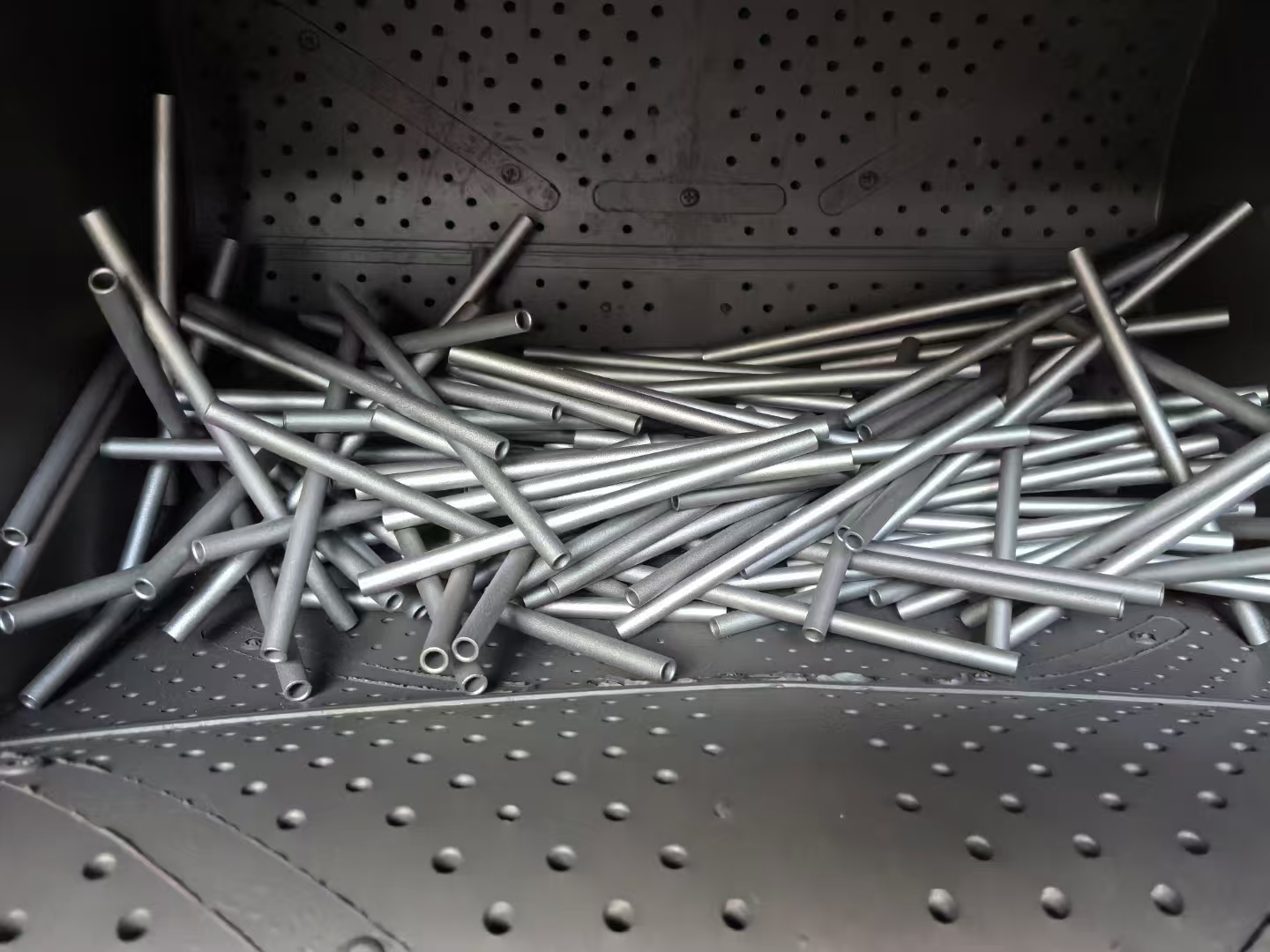 履带抛丸机工件效果